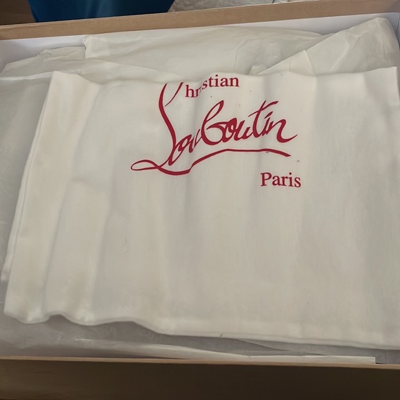 Mens Louboutin Sneakers - Picture 3 of 8